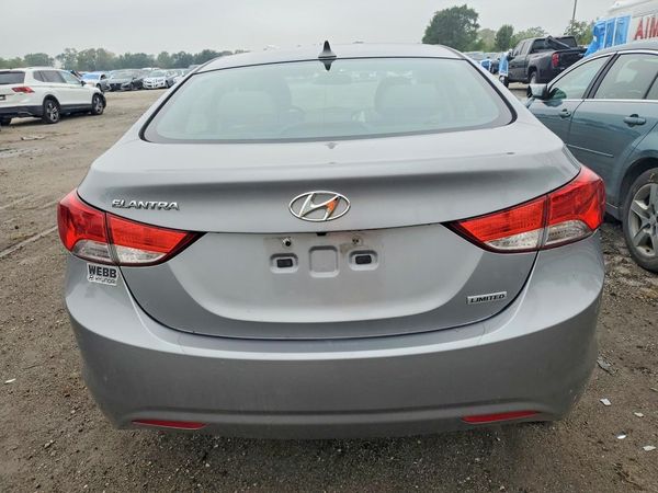 2013 HYUNDAI ELANTRA