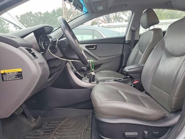 2013 HYUNDAI ELANTRA