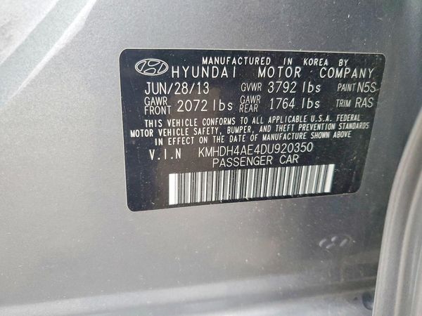 2013 HYUNDAI ELANTRA