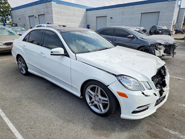 2013 MERCEDES-BENZ E E350 — Passenger 3/4