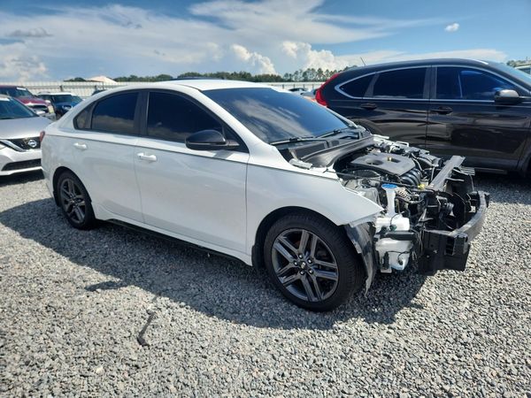 2021 KIA FORTE — Passenger 3/4