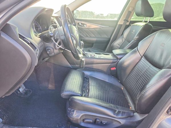 2014 INFINITI Q50