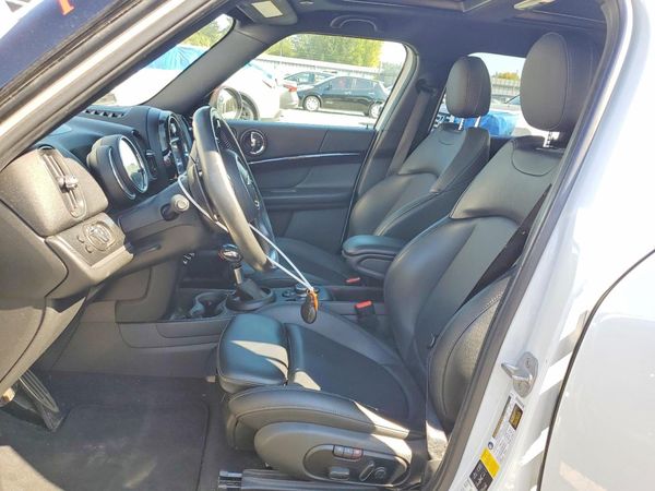 2018 MINI COOPER — DENT