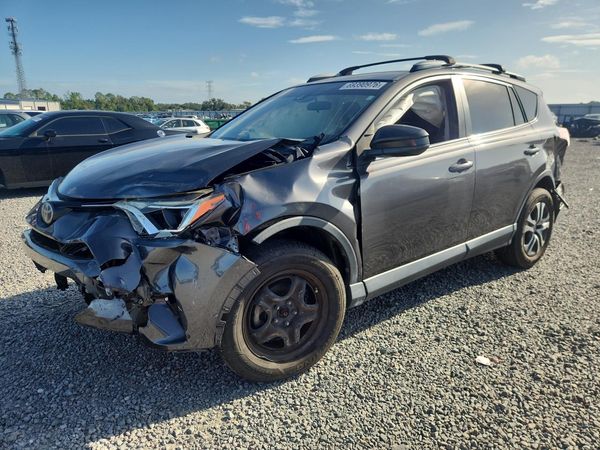 2017 TOYOTA RAV4 LE — Front 3/4