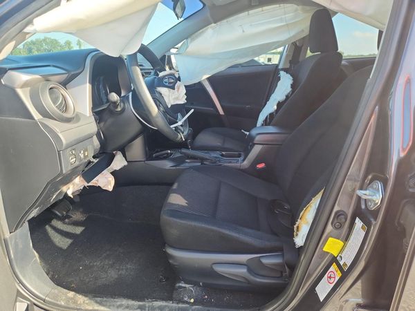 2017 TOYOTA RAV4 LE — DENT