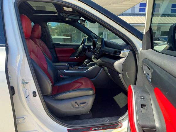 2021 TOYOTA HIGHLANDER XSE Nav & JBL