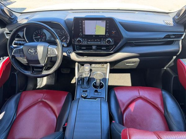 2021 TOYOTA HIGHLANDER XSE Nav & JBL