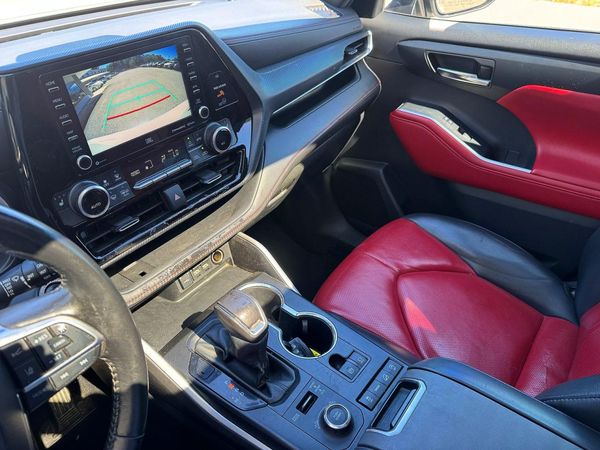 2021 TOYOTA HIGHLANDER XSE Nav & JBL