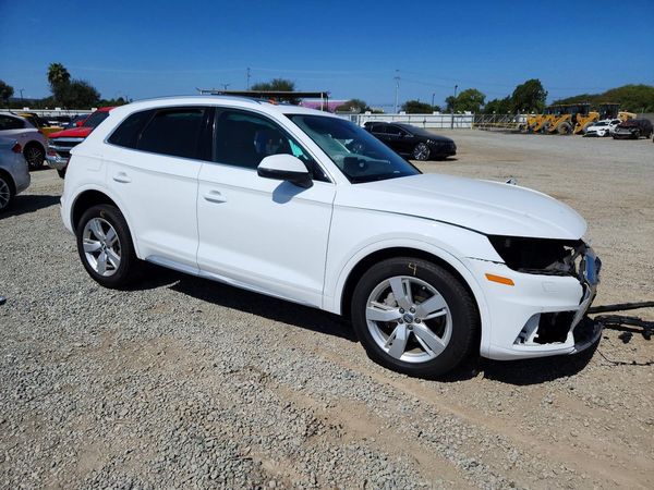 2018 AUDI Q5 quattro Premium Plus — Passenger 3/4