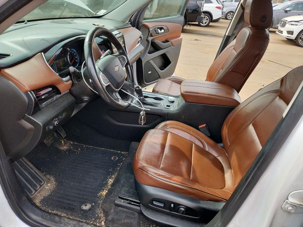 2018 CHEVROLET TRAVERSE High Country — DENT