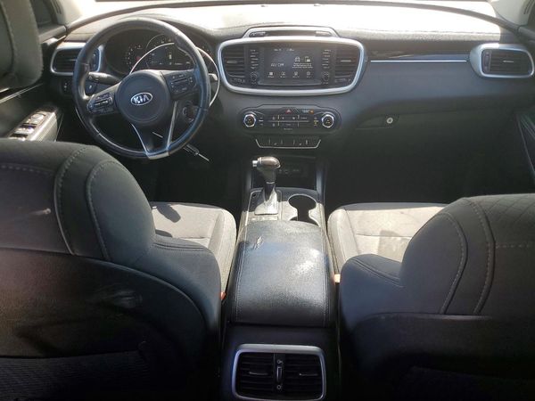 2017 KIA SORENTO L, LX