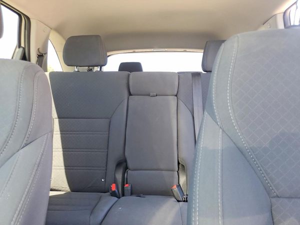 2017 KIA SORENTO L, LX