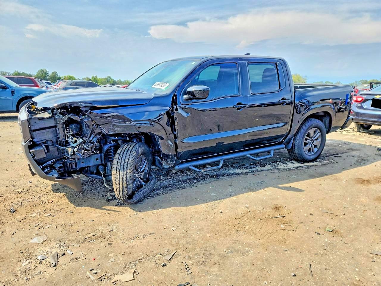 2025 NISSAN FRONTIER — Front 3/4