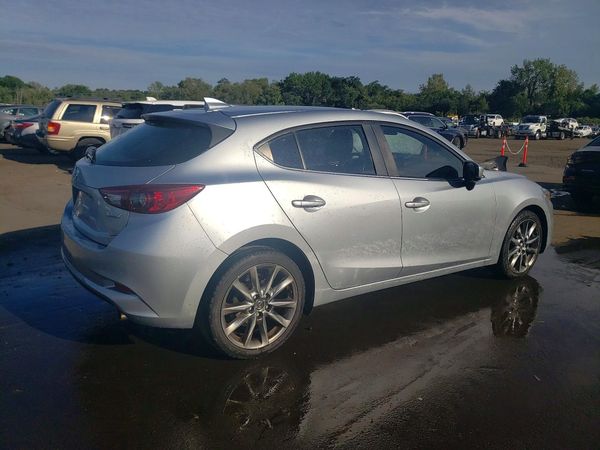 2018 MAZDA 3 Touring — PSRA