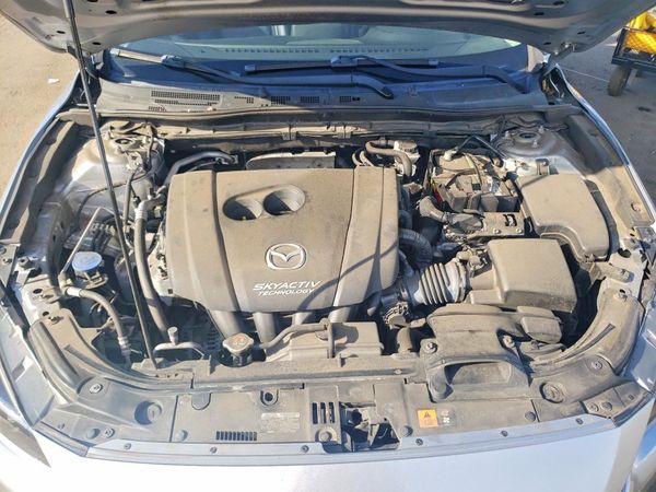 2018 MAZDA 3 Touring — Engine bay