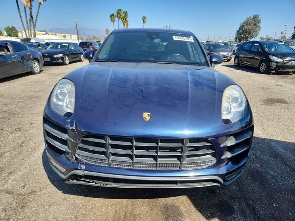 2015 PORSCHE MACAN — DIRF
