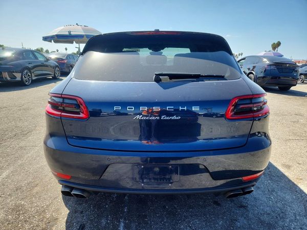 2015 PORSCHE MACAN — DIRR