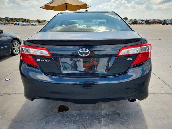 2014 TOYOTA CAMRY — DIRR