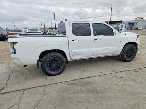 2023 NISSAN FRONTIER Crew Cab