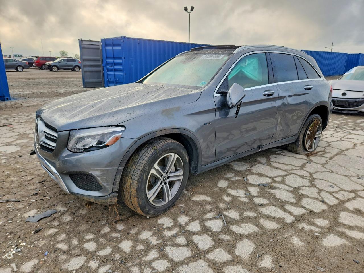 2019 MERCEDES-BENZ GLC-CLASS GLC 350 e-4M — Front 3/4