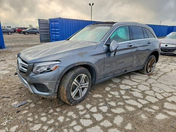 2019 MERCEDES-BENZ GLC-CLASS GLC 350 e-4M — Front 3/4