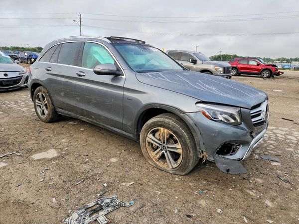 2019 MERCEDES-BENZ GLC-CLASS GLC 350 e-4M — Passenger 3/4