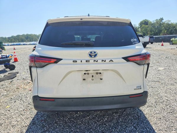 2021 TOYOTA SIENNA — DIRR