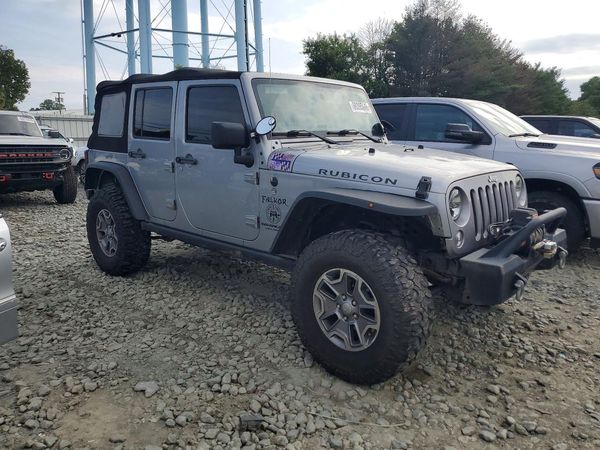 2015 JEEP WRANGLER UNLIMITED Rubicon — Passenger 3/4