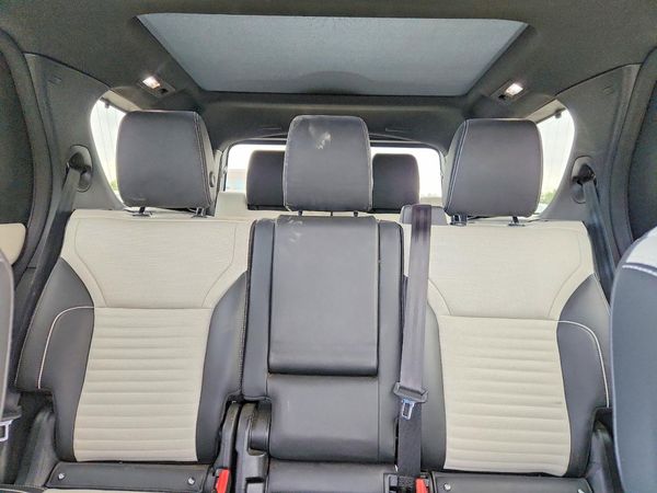 2024 LAND ROVER DISCOVERY — SUVN