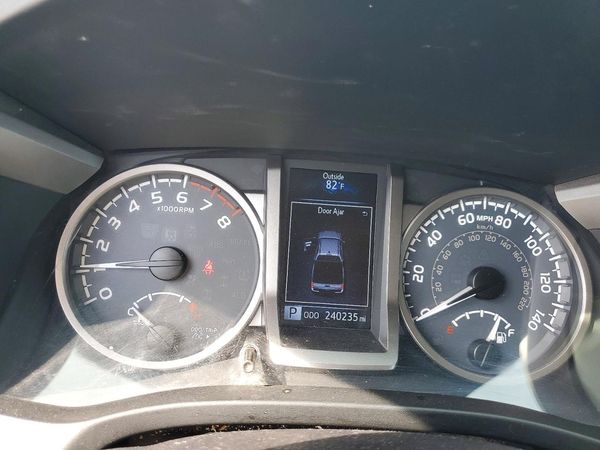 2016 TOYOTA TACOMA