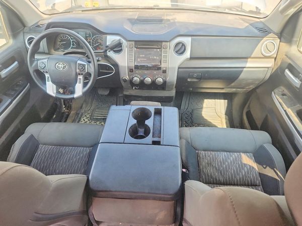 2018 TOYOTA TUNDRA SR5 — CKPT
