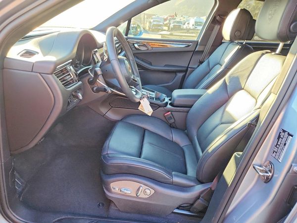 2026 PORSCHE MACAN Macan, Macan T — DENT