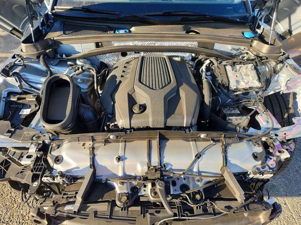 2026 PORSCHE MACAN Macan, Macan T — Engine bay