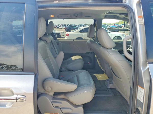 2018 TOYOTA SIENNA — PSRS
