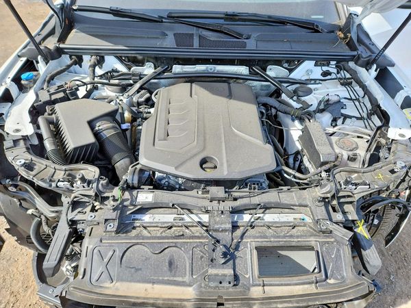2025 AUDI Q5 — Engine bay