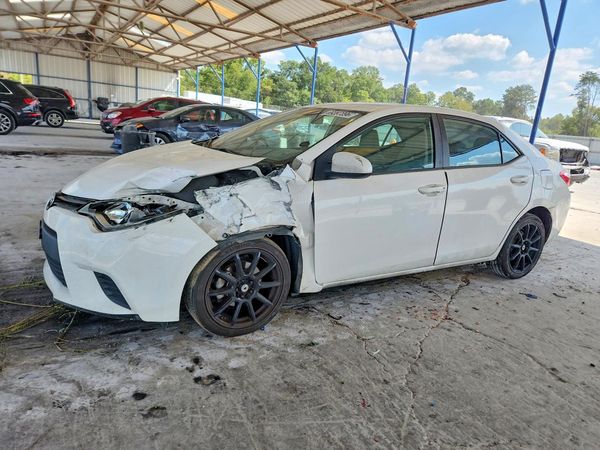 2014 TOYOTA COROLLA — Front 3/4