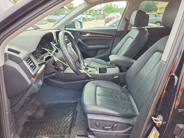 2019 AUDI Q5 — DENT