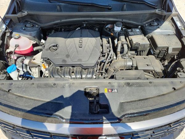 2026 KIA SPORTAGE — Engine bay