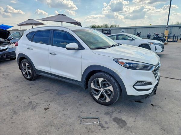2016 HYUNDAI TUCSON — Passenger 3/4