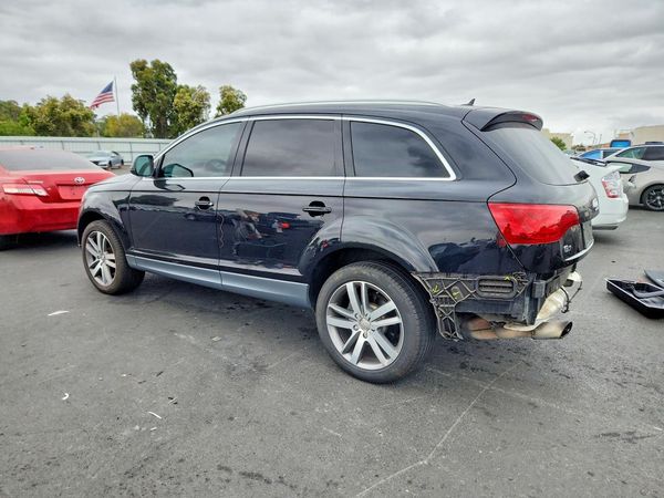 2013 AUDI Q7 Premium Plus — DSRA