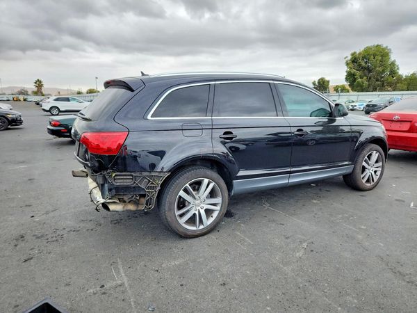 2013 AUDI Q7 Premium Plus — PSRA