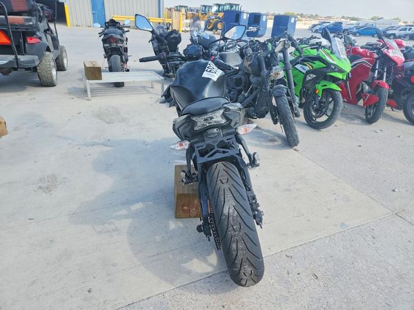 2017 KAWASAKI ER650 — DIRR