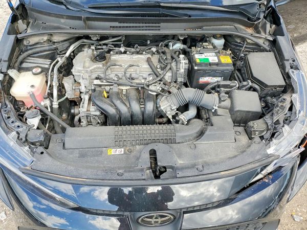 2021 TOYOTA COROLLA LE — Engine bay