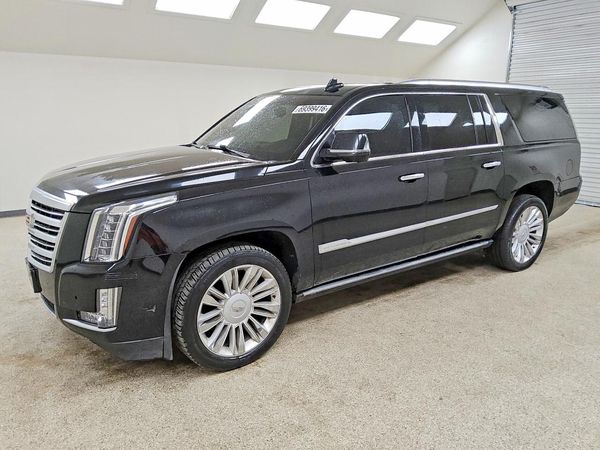 2015 CADILLAC ESCALADE — DSFA — Front 3/4