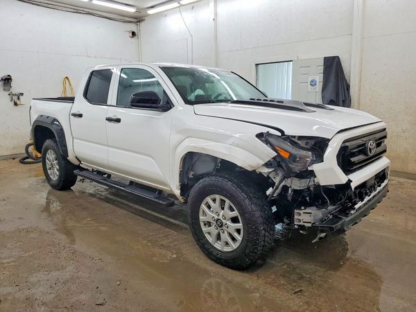 2024 TOYOTA TACOMA — Passenger 3/4