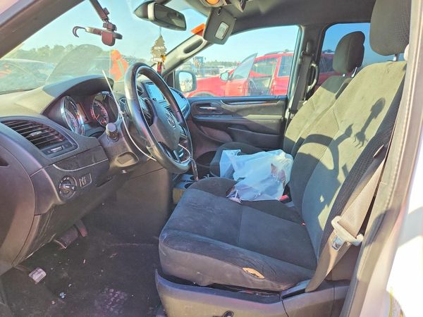 2019 DODGE GRAND CARAVAN — DENT