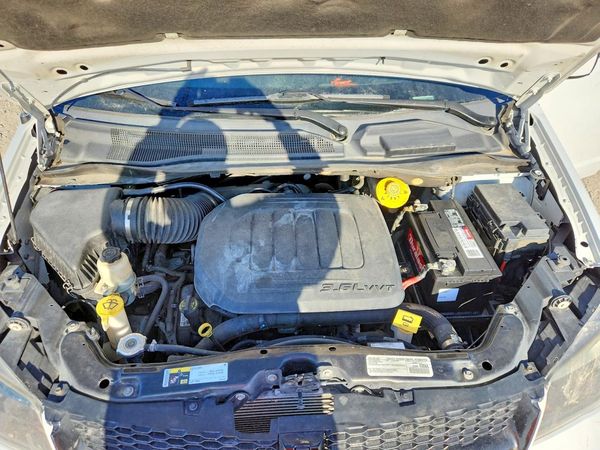 2019 DODGE GRAND CARAVAN — Engine bay