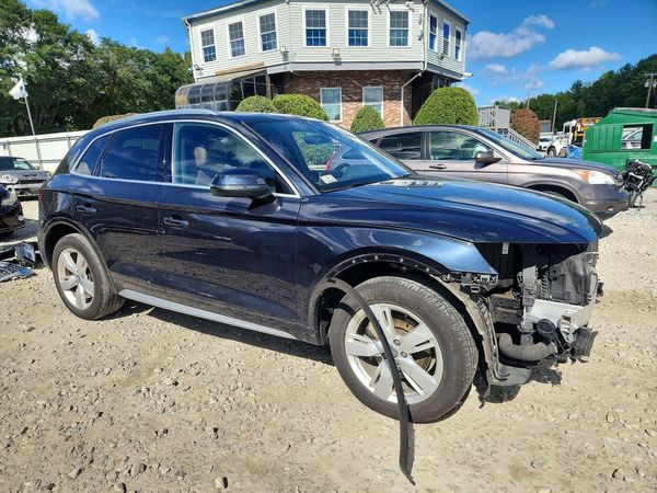 2018 AUDI Q5 quattro Premium Plus — Passenger 3/4