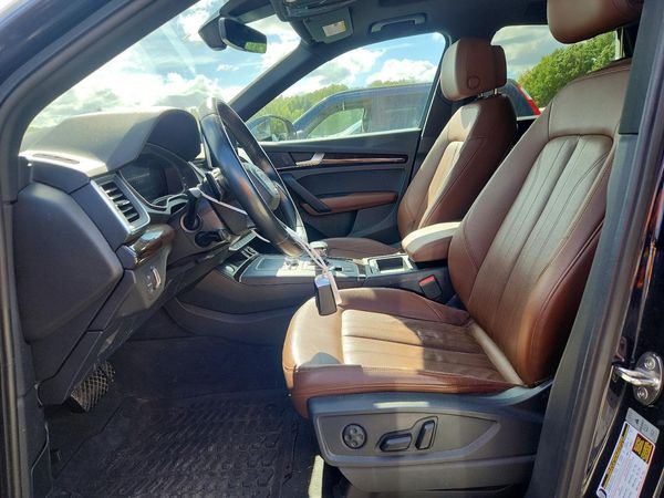 2018 AUDI Q5 quattro Premium Plus — DENT