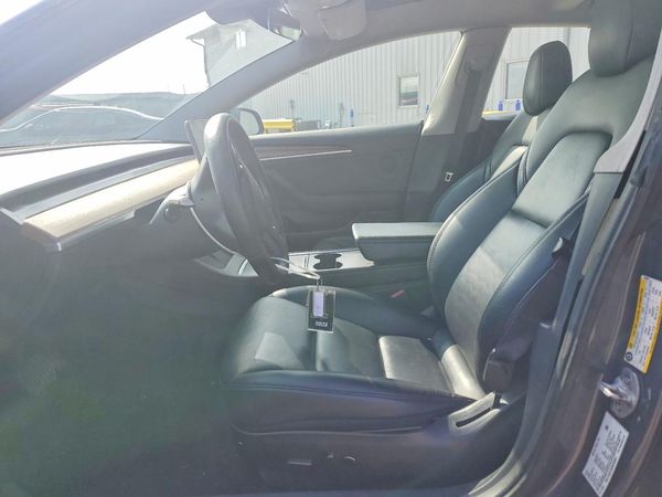2022 TESLA MODEL 3 — DENT